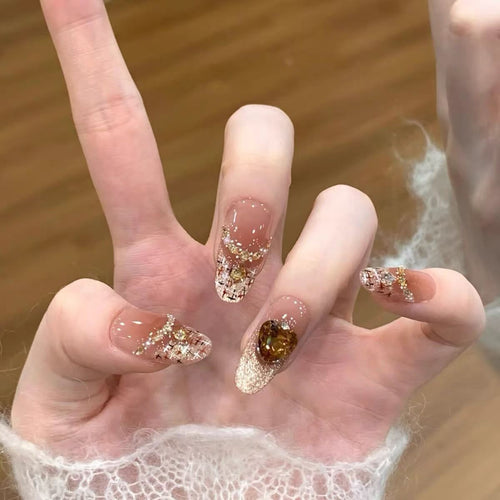 Dekorative Nagelverstärkungen