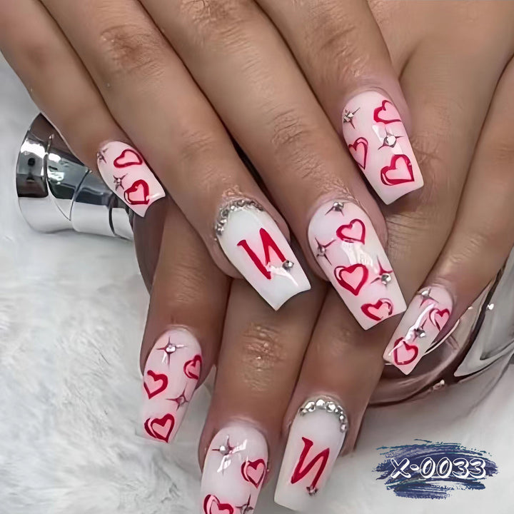 Künstlerisches Herz und Edelstein Nagelkunst Set