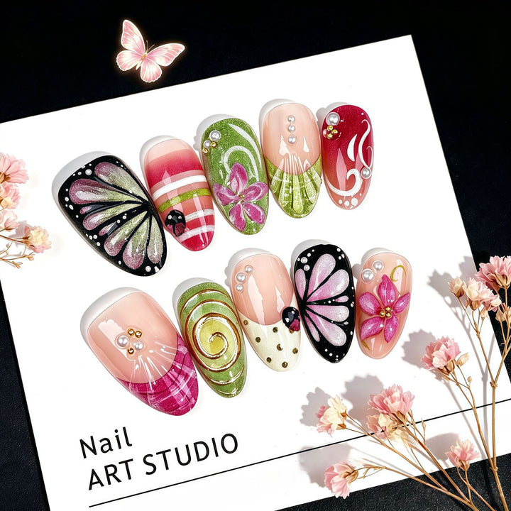 Dekorative Kunstvolle Press-On Nagelset