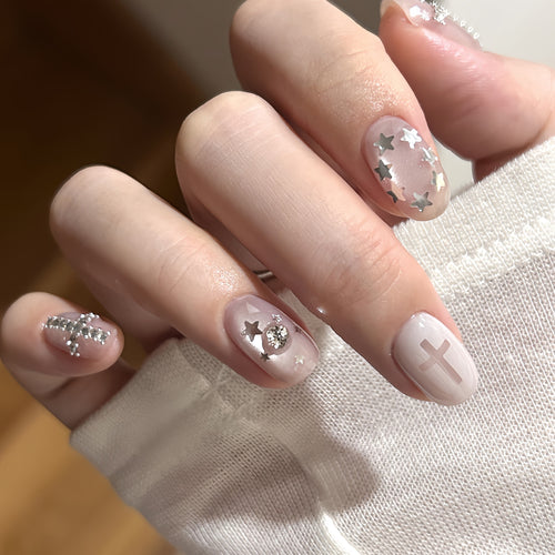 Kreative Nagelkunst Karnz