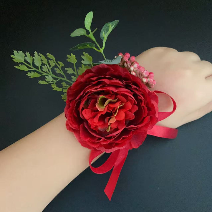 Blumenbrosche