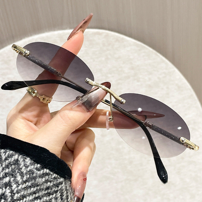 Damen extravagante modische Brille mit Glitzerelementen Karnz