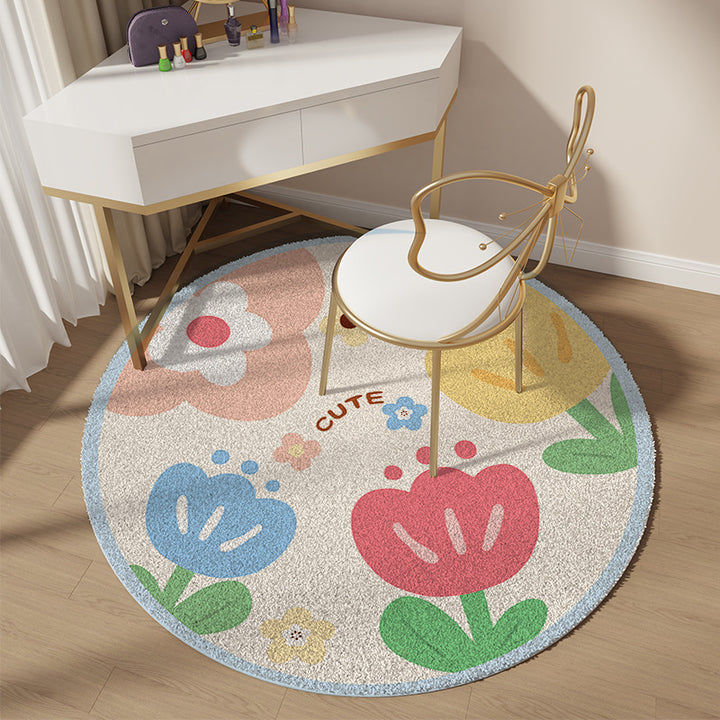 Verspielter blumenförmiger Teppich