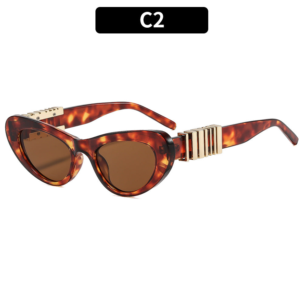 Damen Designer-Sonnenbrille mit luxuriösem Metallrahmen und stilvollen Verzierungen Karnz