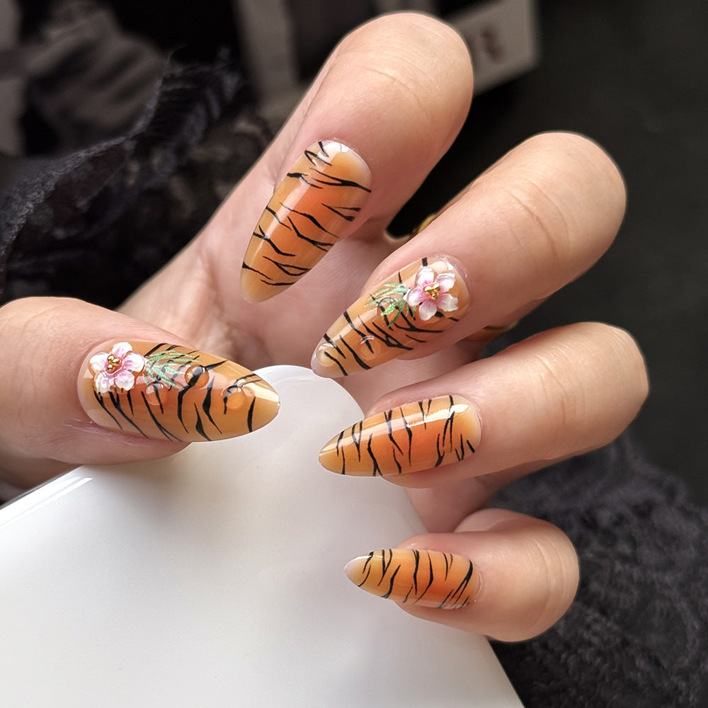 Floral Design Press-On Nail Set Karnz