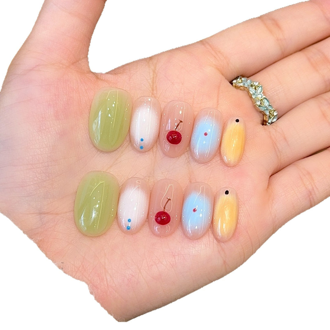 Kunstnagel Design mit Fröhlichem Obstmotiv Karnz