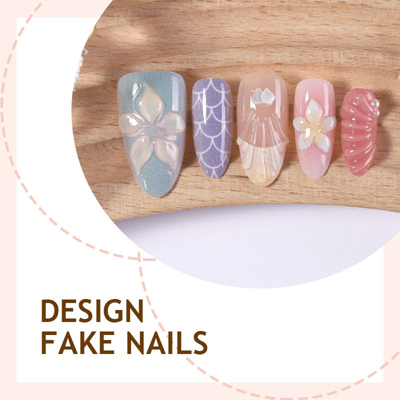 Kunstnagelset mit eleganten Blüten- und geometrischen Designs Karnz