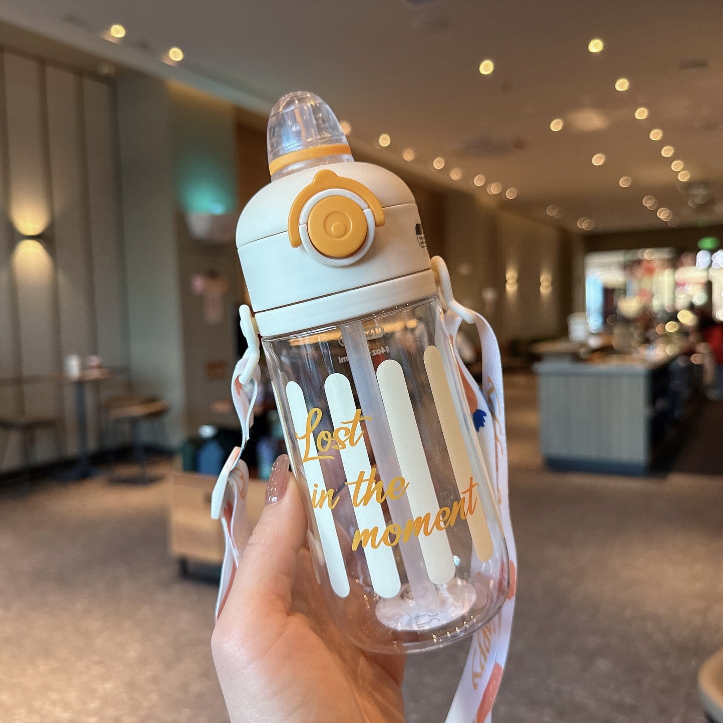 Unisex Tritan Wasserflasche Karnz