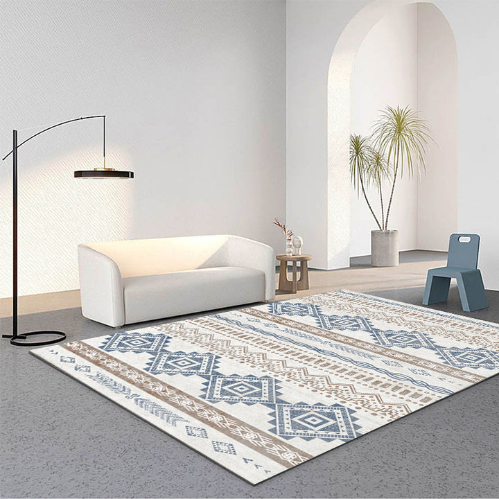 Geometrisch gemusterter Teppich