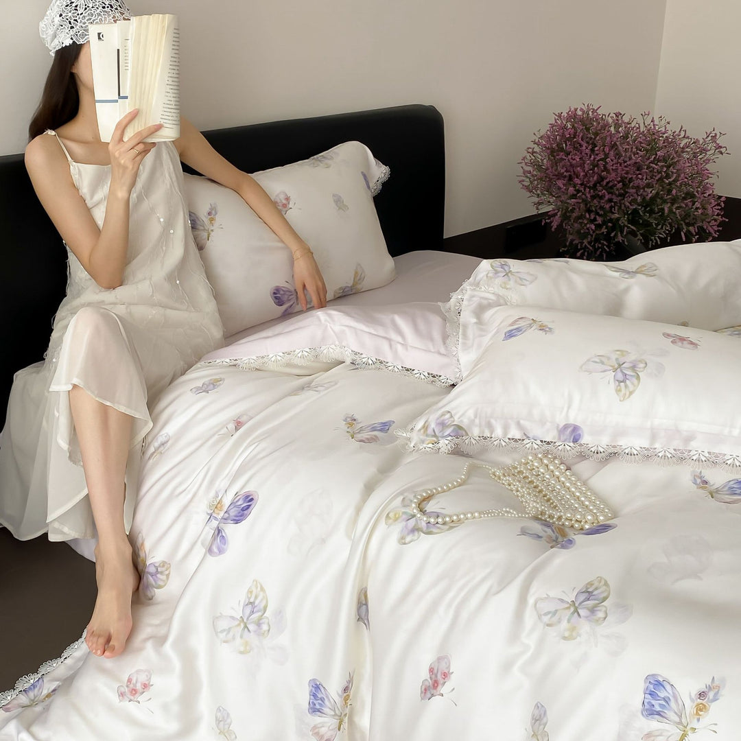 Luxus-Satin-Bettwäsche-Set mit floraler Seidenoptik und Spitzenbesatz