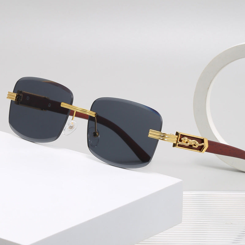 Damen Designer-Sonnenbrille mit luxuriösen Akzenten Karnz