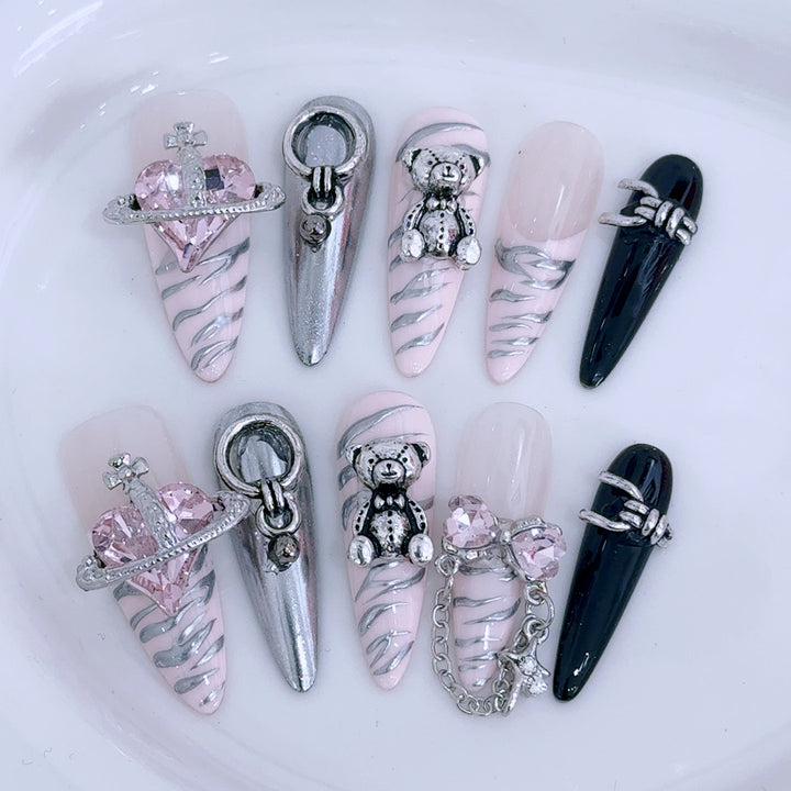 Glamouröse dekorative Nagelspitzen
