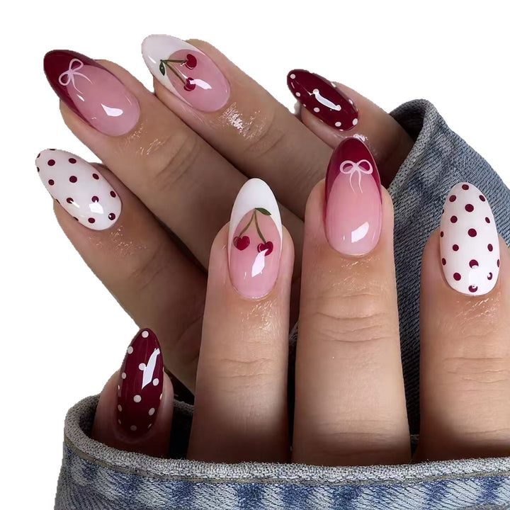 Künstlerische Kirsch-Nagelverstärkungen Karnz