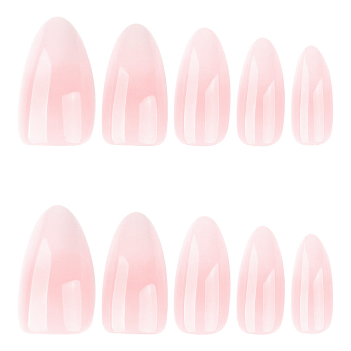 Stilvolle Nagelverlängerungen mit zartem Ombre-Design Karnz