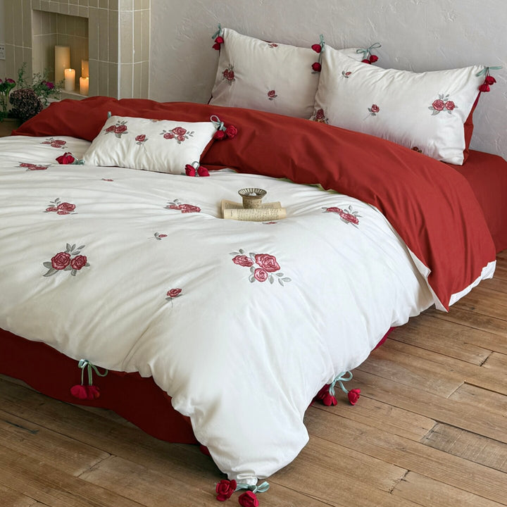 Bestickte Rosen Baumwollsatin Wendebettwäsche Set