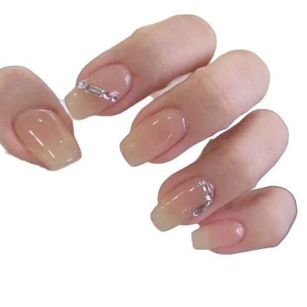 Elegante Press-On Nagelkunst Karnz