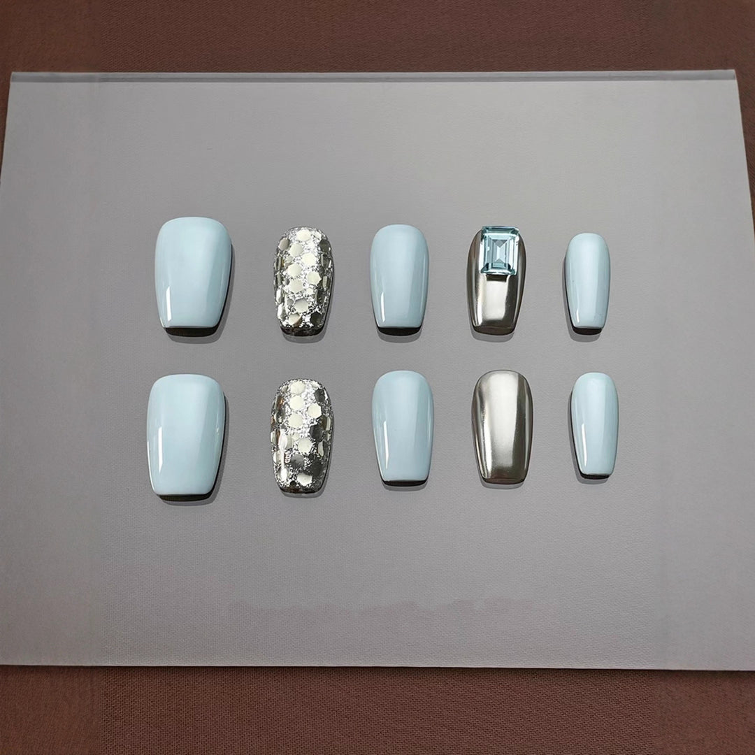 Künstlerisches Nagelkunst Press-On Set