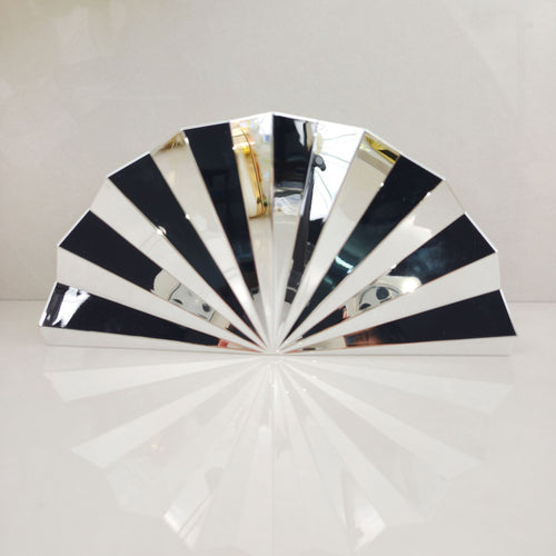Art Deco inspirierte geometrische Clutch