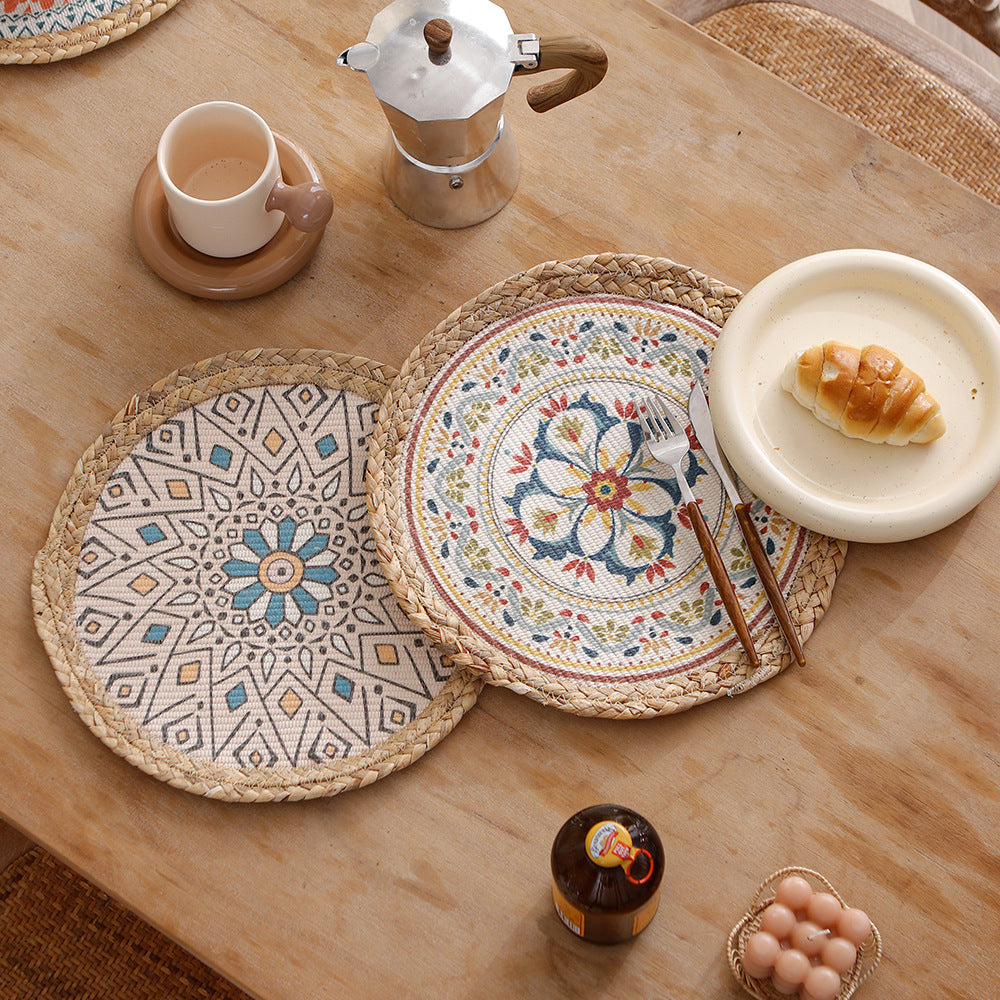 Rundes gewebtes Tischset aus Jute mit Mandala-Baumwollauflage Karnz