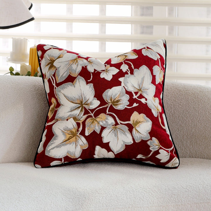 Zierkissen mit floralem Design