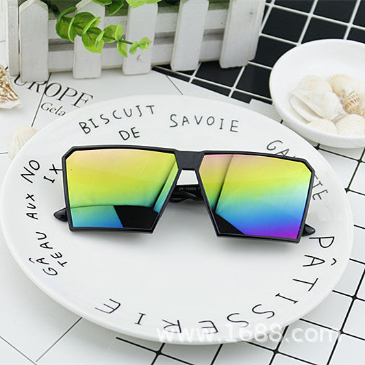 Damen Modische Sport-Sonnenbrille mit eckigem Rahmen und verspiegelten Gläsern Karnz
