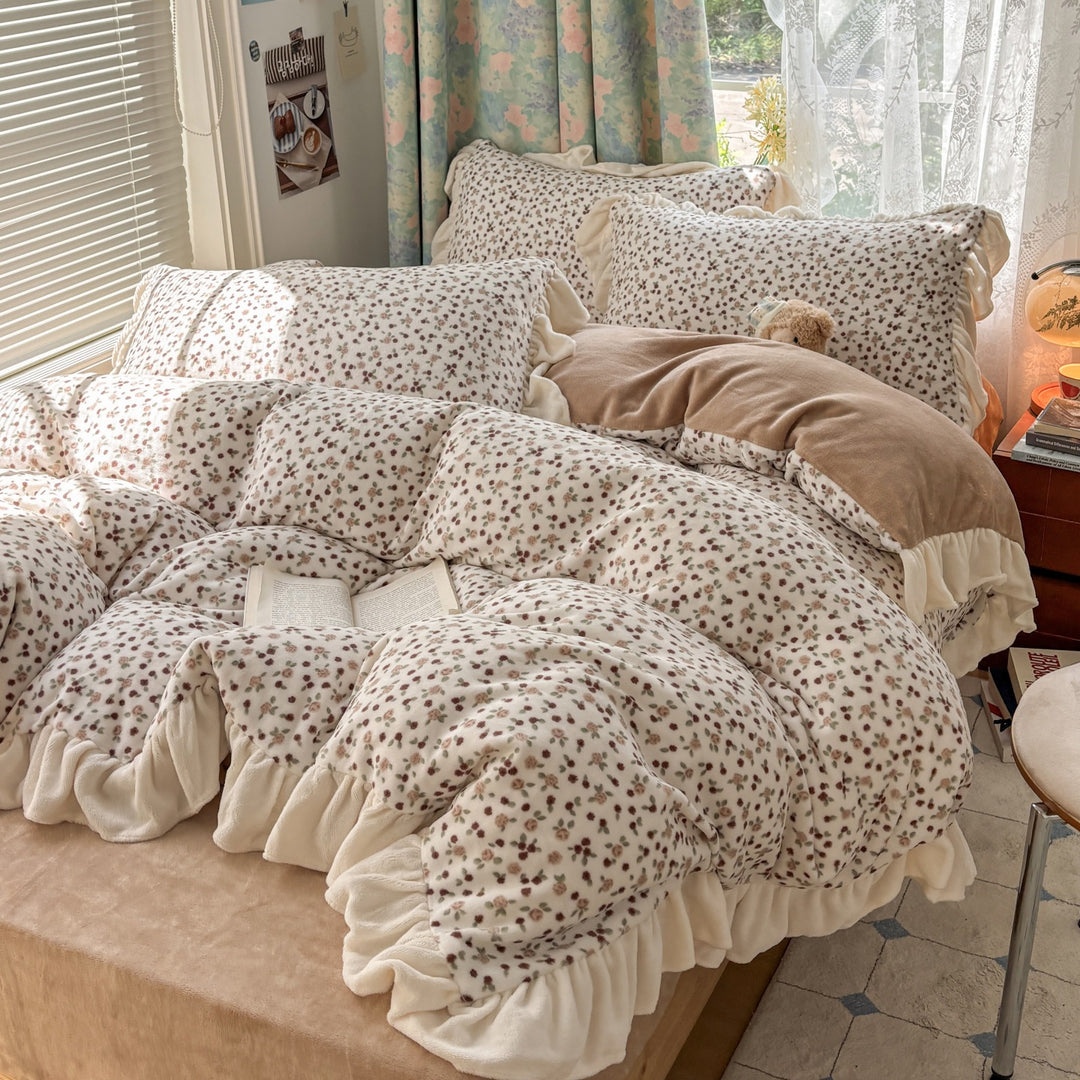 Floral Rüsch Plush Komforter Set