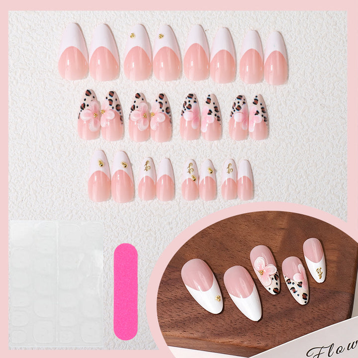 Elegante Blumen Acrylnagel Set Karnz