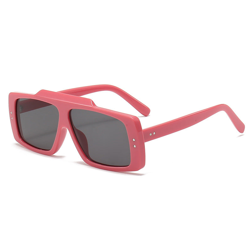 Damen Oversized Sonnenbrille im modernem Design Karnz