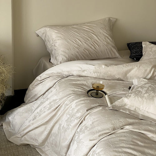 Luxuriöse Bettwäsche-Garnitur aus Jacquard-Satin mit floralem Reliefmuster