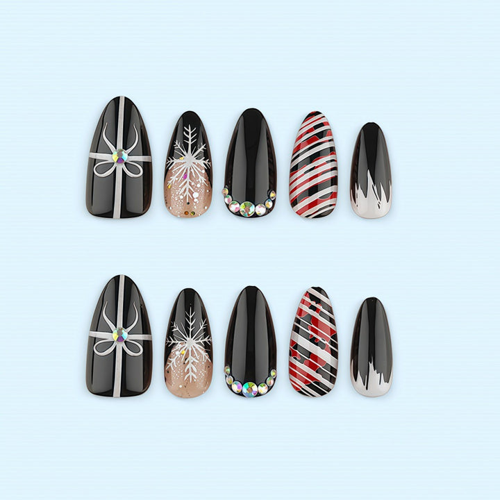 Kunstnagel-Set mit festlichem Design und Glitzerakzenten Karnz