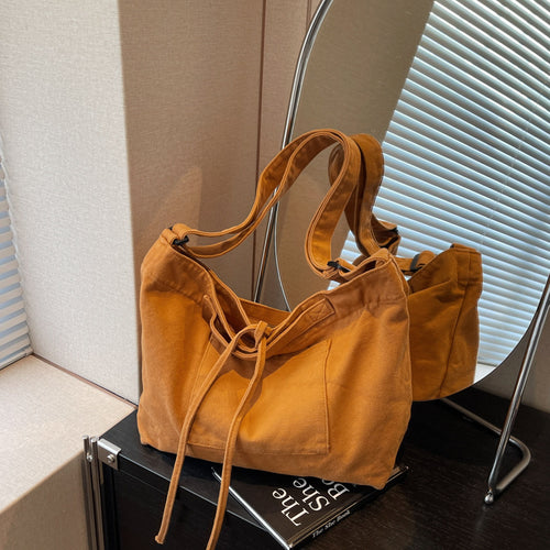 Lässige Zugband-Schultertasche Karnz