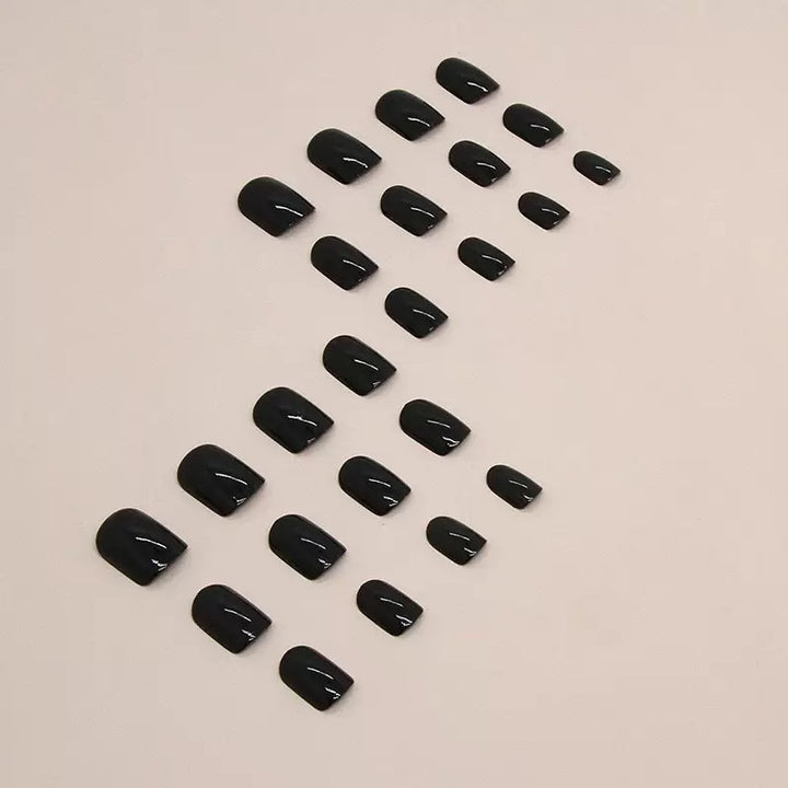 Kunstnagel-Set mit Hochglänzender Oberfläche Karnz