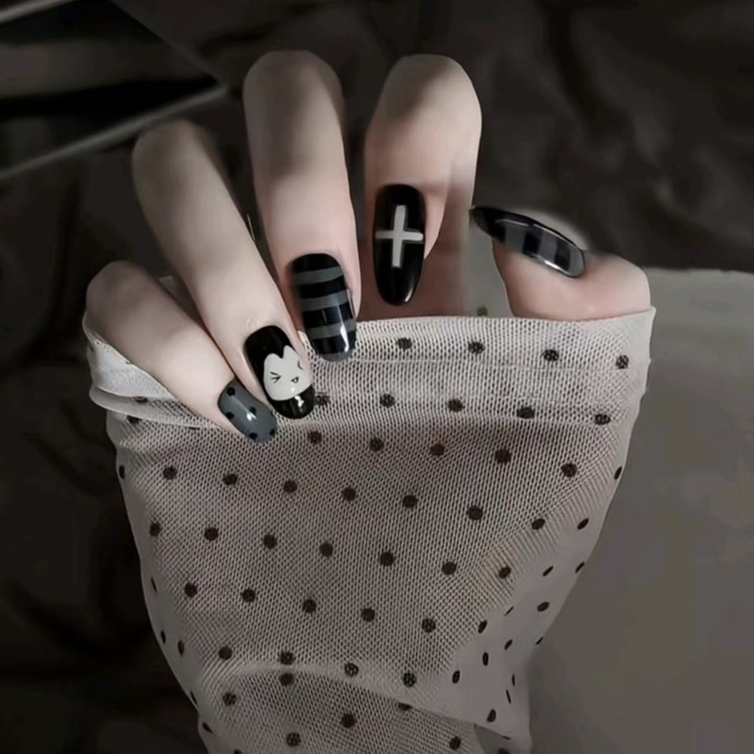 Kreative Cartoon Press-On Nagelkunst Karnz