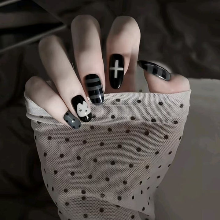 Kreative Cartoon Press-On Nagelkunst Karnz