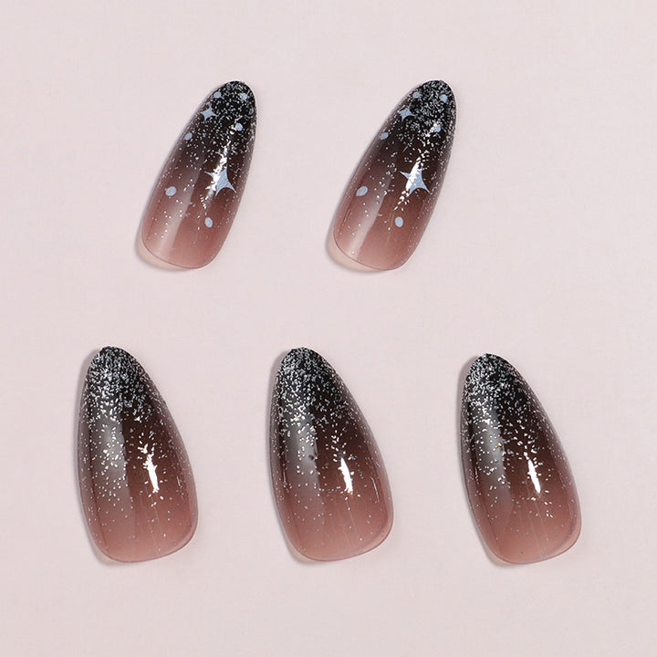 Künstlerisches Ombre Press-On Nagelset mit himmlischem Design Karnz