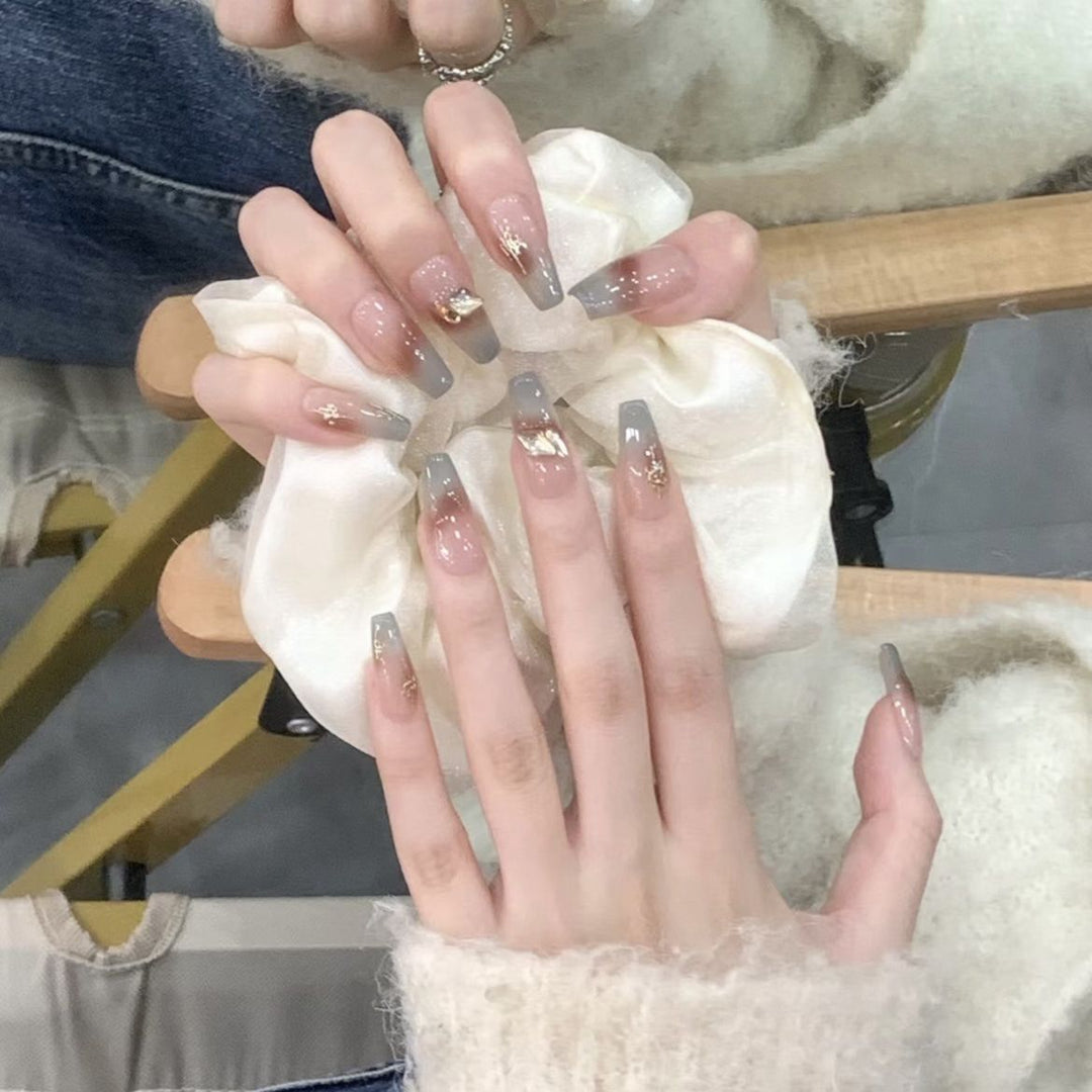 Künstlerische Ombre-Nagelverlängerungen