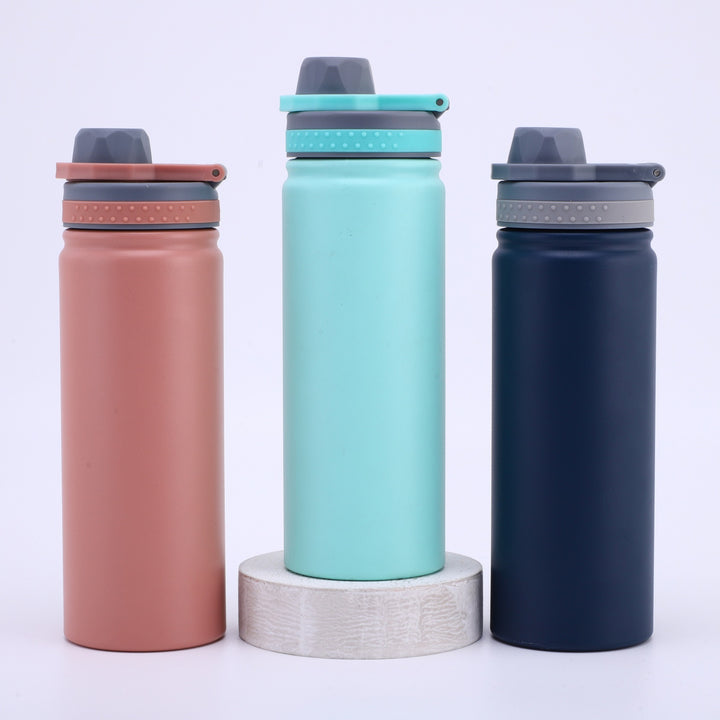 Isolierte Wasserflasche Karnz