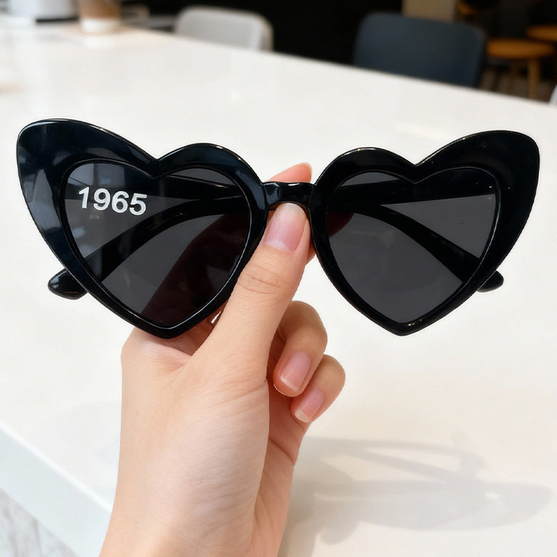Stylische Herzrahmen-Sonnenbrille Karnz