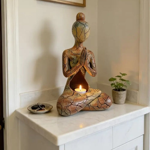 Dekorative Meditationsfigur Karnz