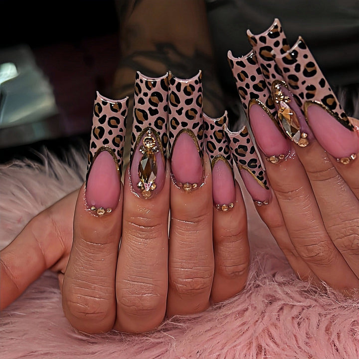Elegante Leopardenmuster Presse-On-Nagelerweiterungen Karnz