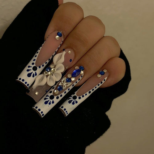 Dekorativer Nagelkunstset