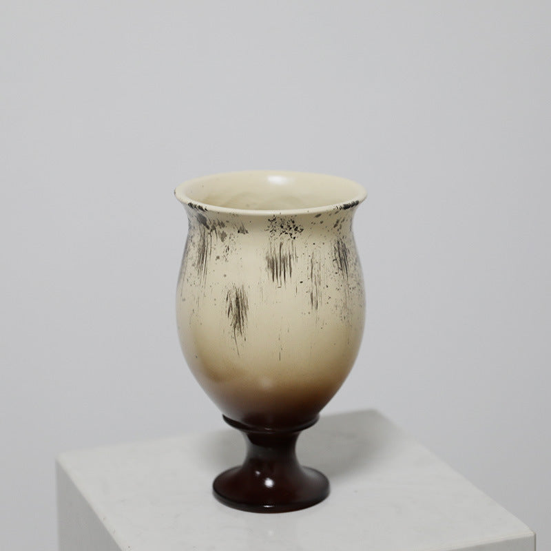 Künstlerische dekorative Fußvase