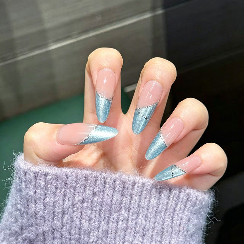 Elegante glitzernde Acrylnagelerweiterungen Karnz
