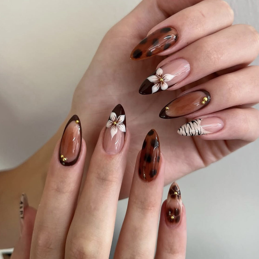 Floral Art Acryl Nageldesign Karnz