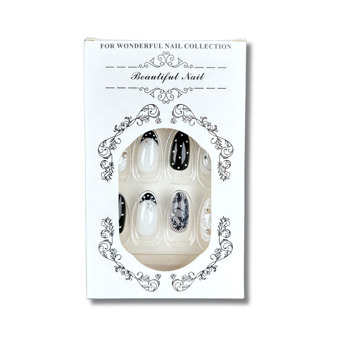 Kreatives thematisches Press-On Nail Art Set