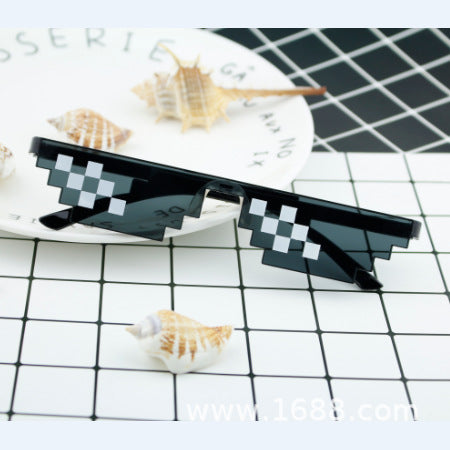 Damen Sonnenbrille im trendigen Pixel-Design Karnz