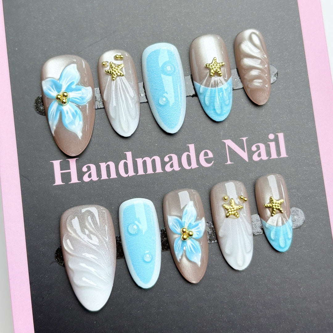 Künstlerisches Press-On Nagelkunstset mit floralen Designs