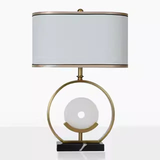 Dekorative Tischlampe