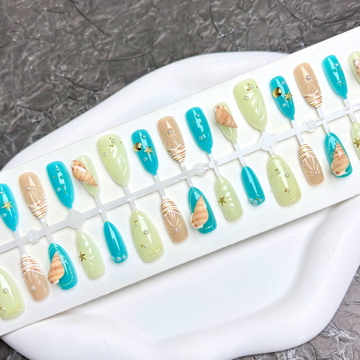 Strand-inspiriertes Press-On Nagelset