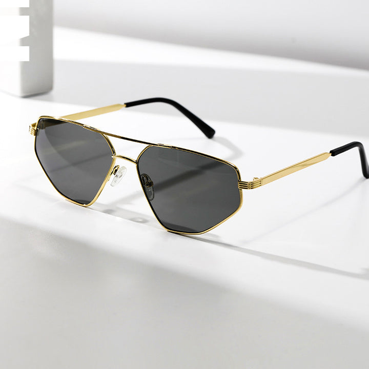 Damen geometrische Sonnenbrille mit elegantem Metallrahmen Karnz